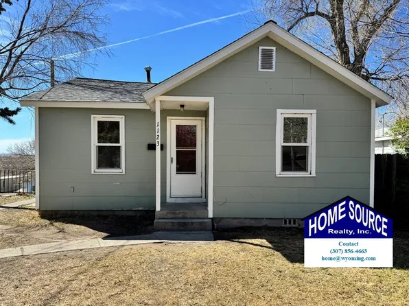 1123 E Adams Ave, Riverton, WY 82501