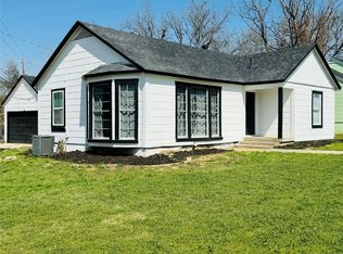 4101 Meadowbrook Dr, Fort Worth, TX 76103