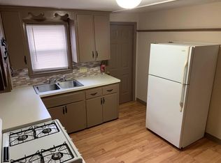 454 Washington St APT 1, Coventry, RI 02816