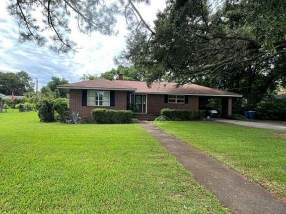 4th image of 2824 Sherwood Dr