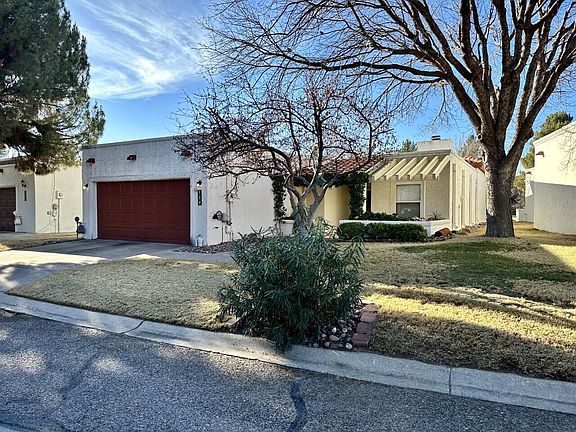 2nd image of 109 Casas Bella Ln