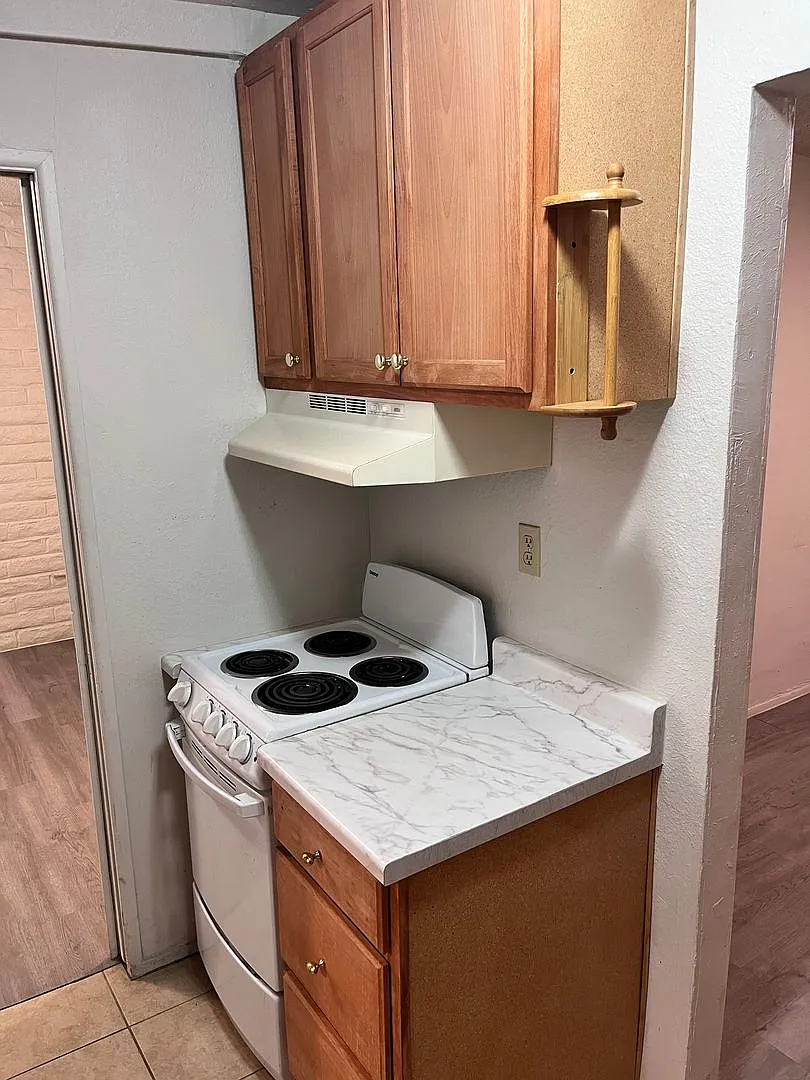 730 E. Limberlost Drive — Photo 4
