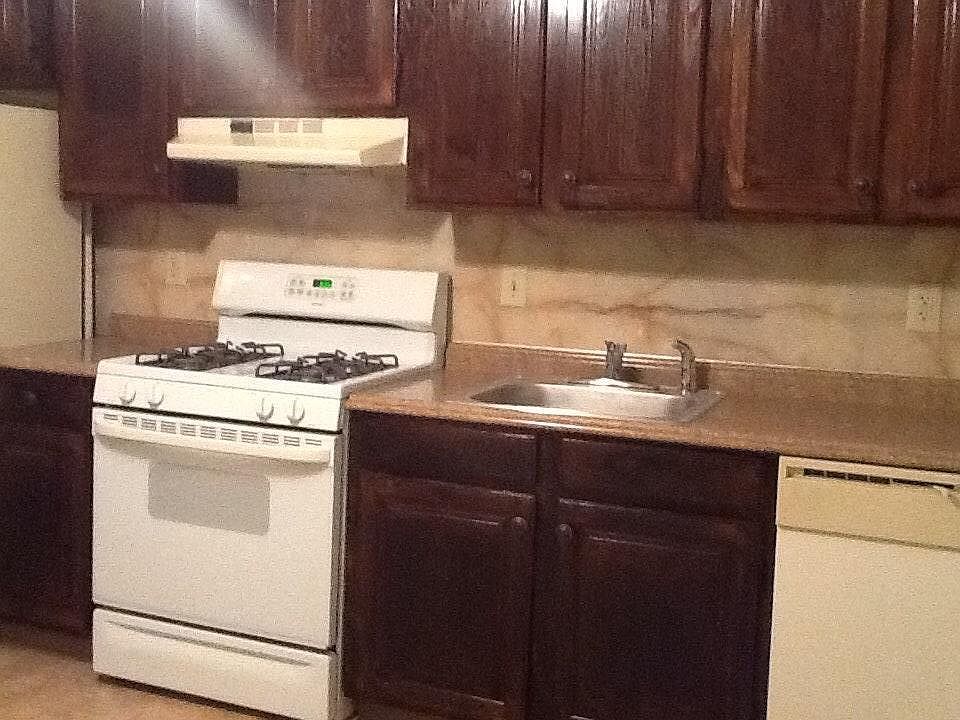 Kitchen full view