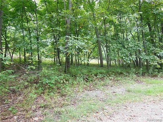 2nd image of 3370 Bauer Rd