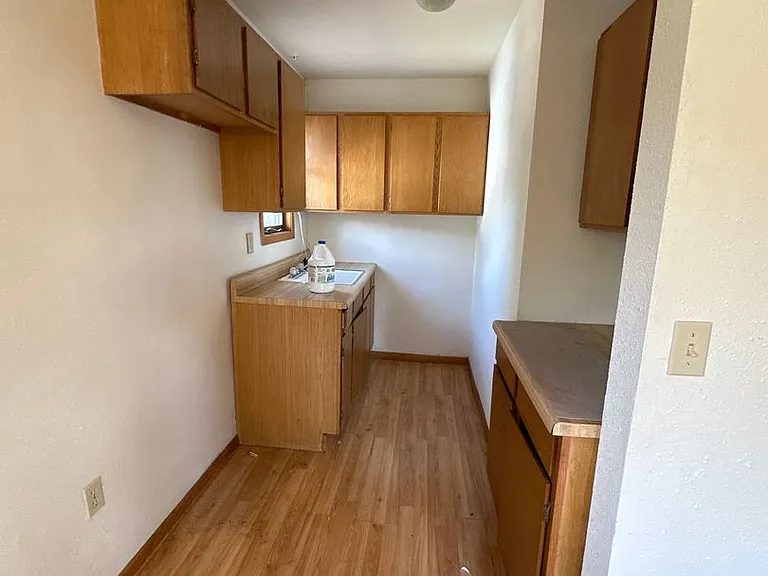 315 17th St SE — Photo 10
