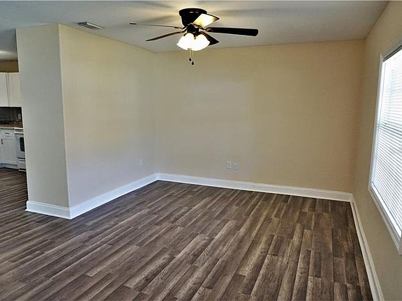 4th image of 6661 S Frankfurter Way
