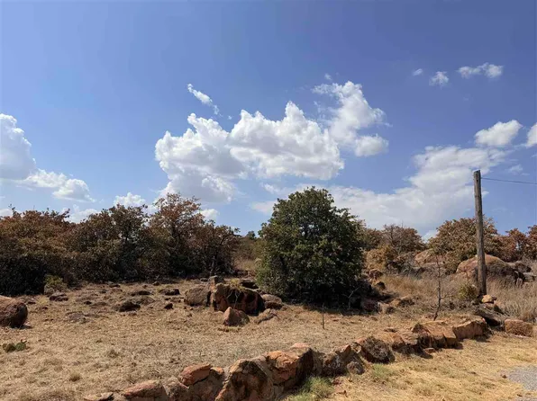 600 Big Rock Rd, Medicine Park, OK 73557