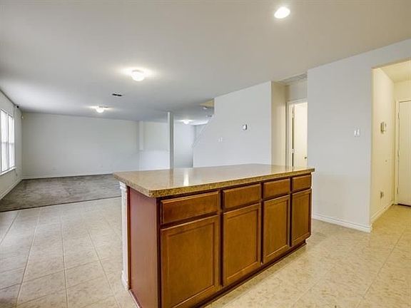 3rd image of 14702 Cedar Creek Way