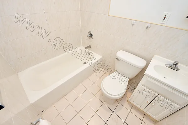 Rented by Genik Group Corp | media 30