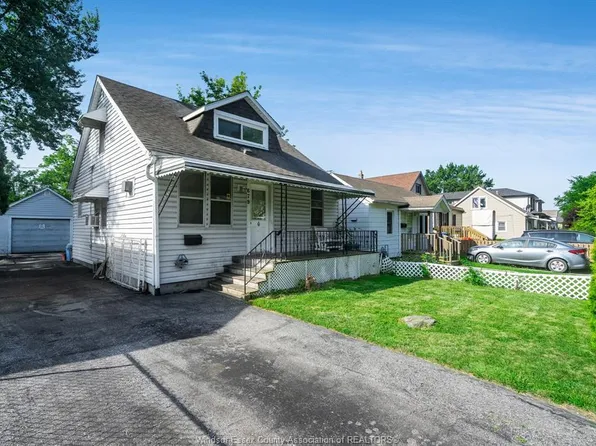 679 Stanley St, Windsor, ON N8X 3B3