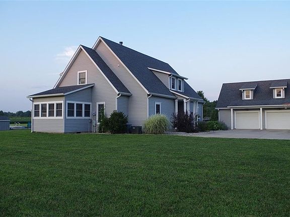2nd image of 18 Lick Creek Dr