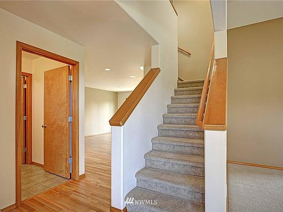 5th image of 27727 78th Ave NW