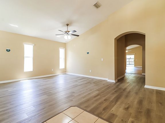 4th image of 6751 Waterton Dr