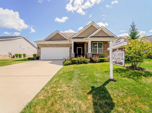24279 Walloon Way, Brownstown, MI 48134