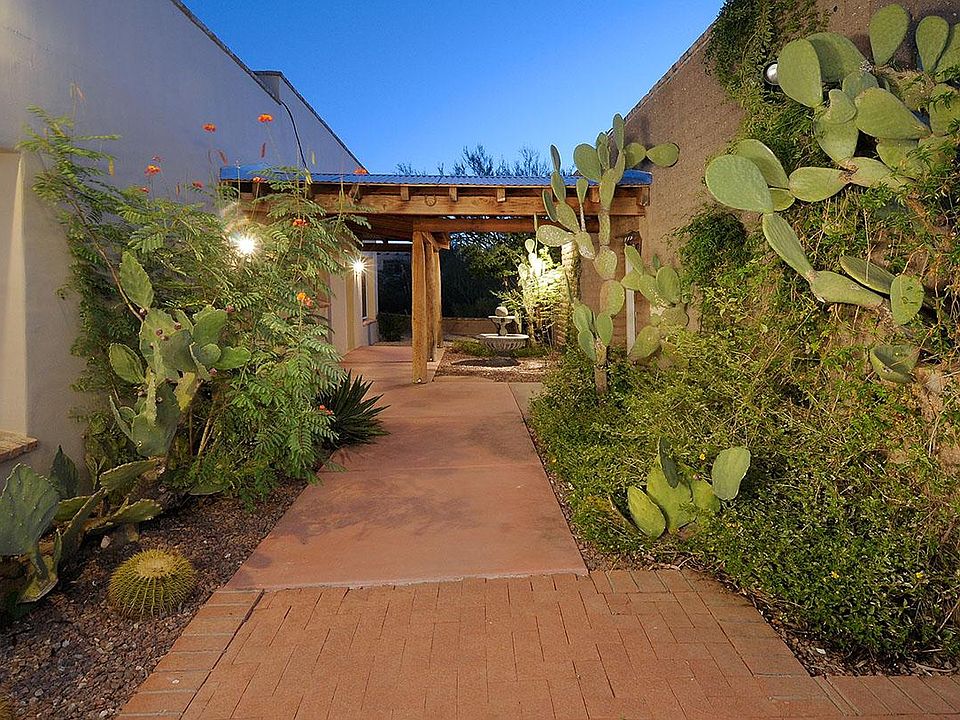 Breezeway to front door