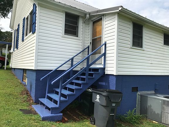 Rear door into laundry room