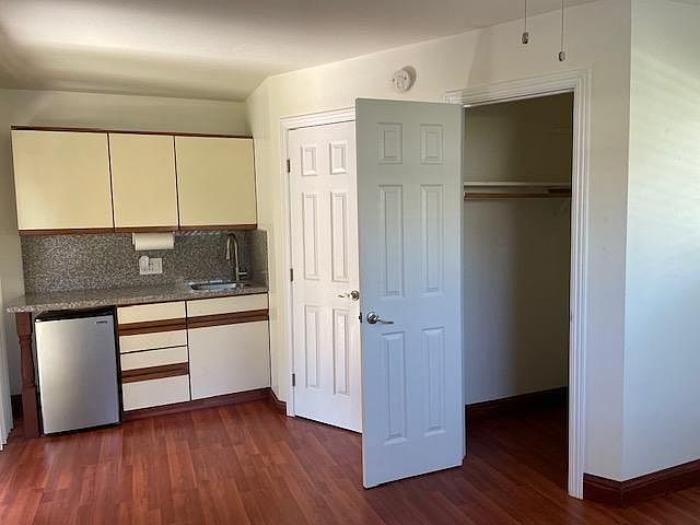 1st image of 117 Shelley Ave #B
