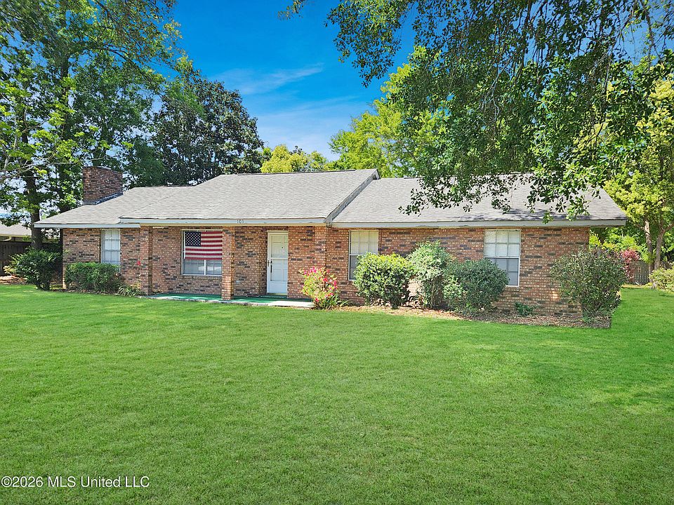 1st image of 101 Northwood Dr