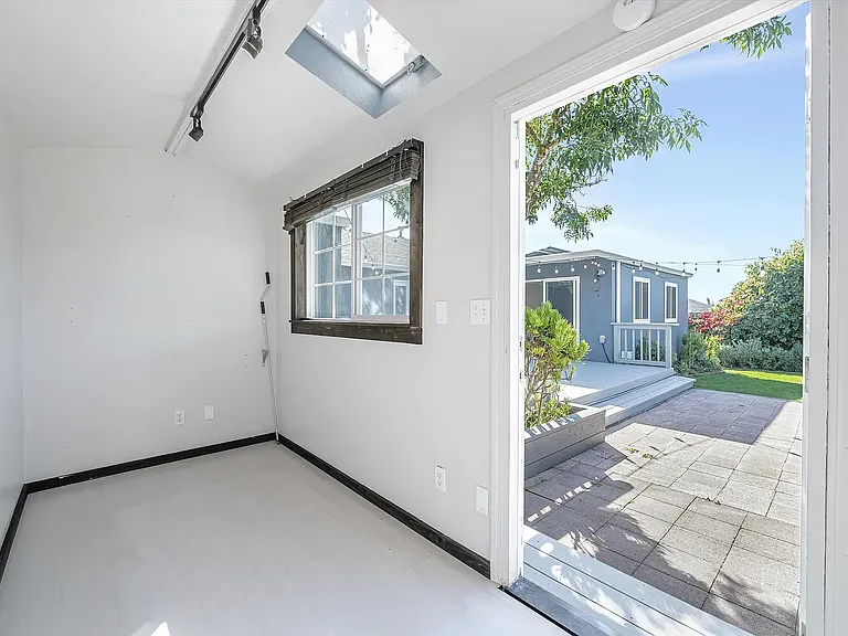 259 Arroyo Dr — Photo 10