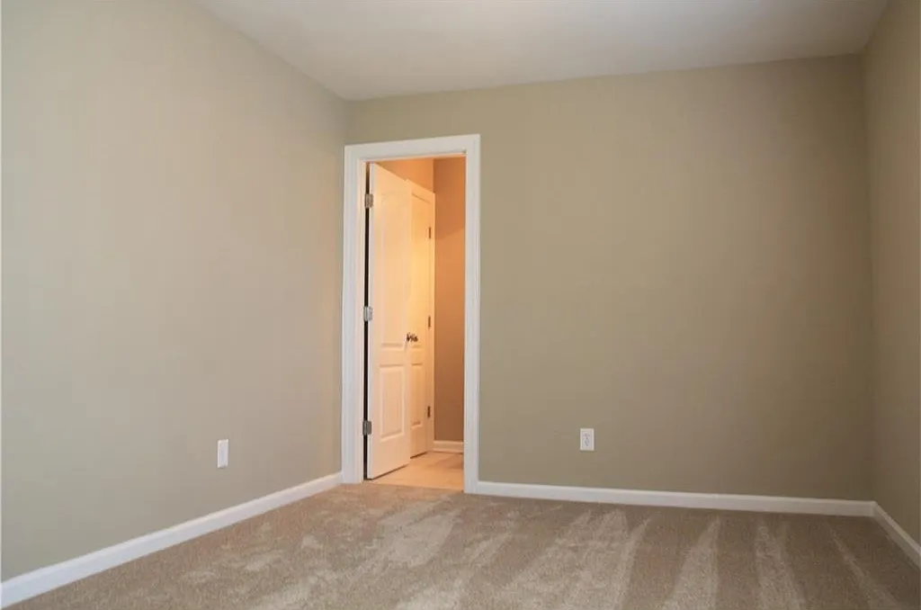 3750 seaton Drive — Photo 3