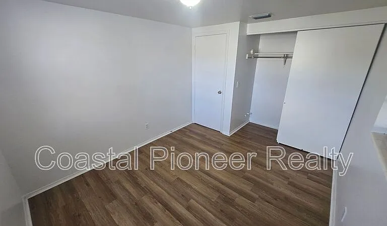 8819 W Robson St — Photo 18
