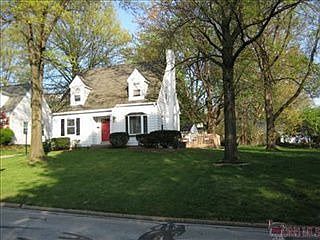2nd image of 1645 26th St