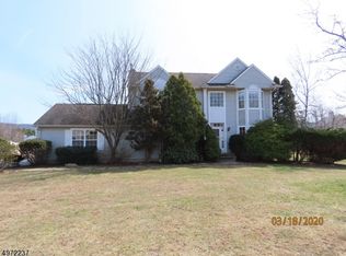 4 Winchester Ave, Hackettstown, NJ 07840