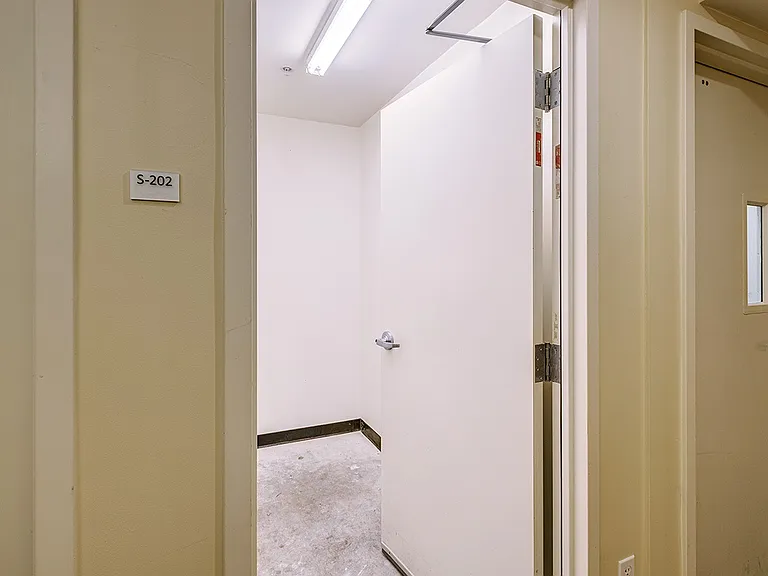 1840 Washington St #202 — Photo 25