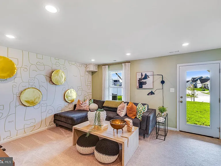 1344 Red Clover Ln — Photo 4
