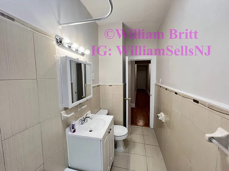 115-117 Fairview Ave #39 — Photo 6