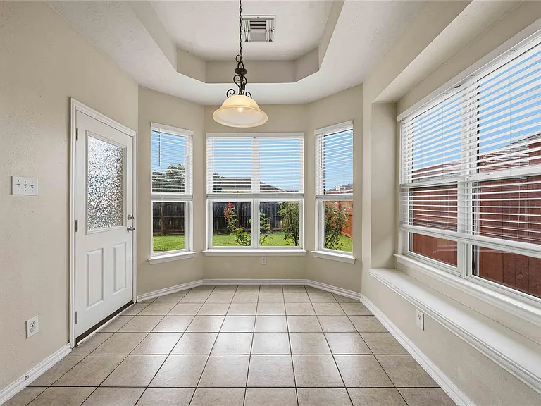 6642 Redberry Glen Ln — Photo 7