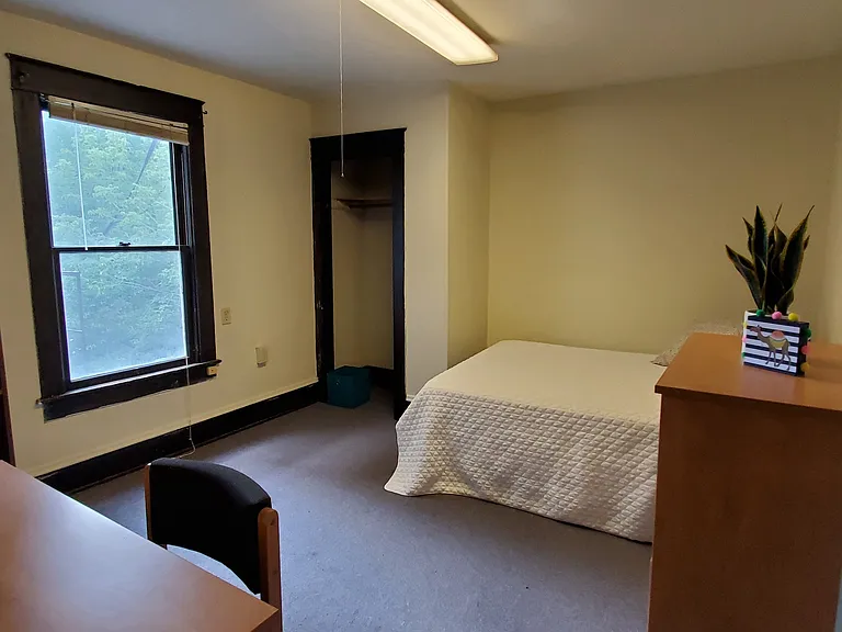 105 Dryden Ct — Photo 15