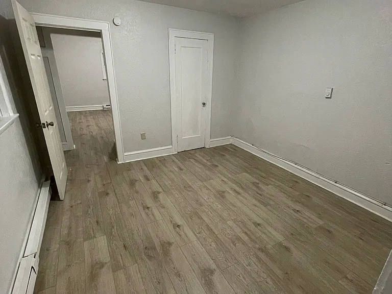 502 Oak St #3 — Photo 6