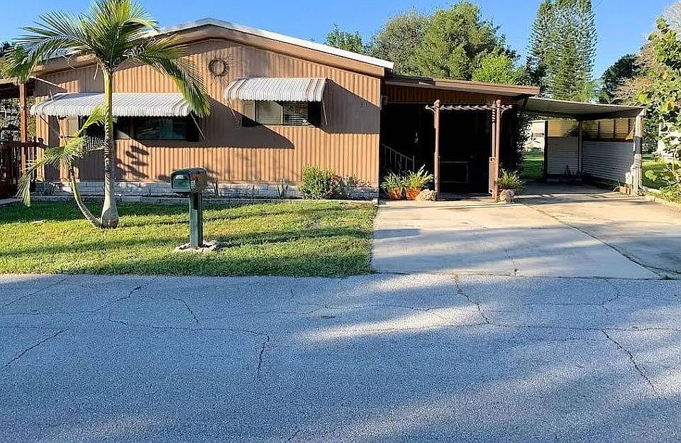 1st image of 31 Sophie Ave