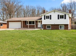 7255 Noll Dr, North Ridgeville, OH 44039