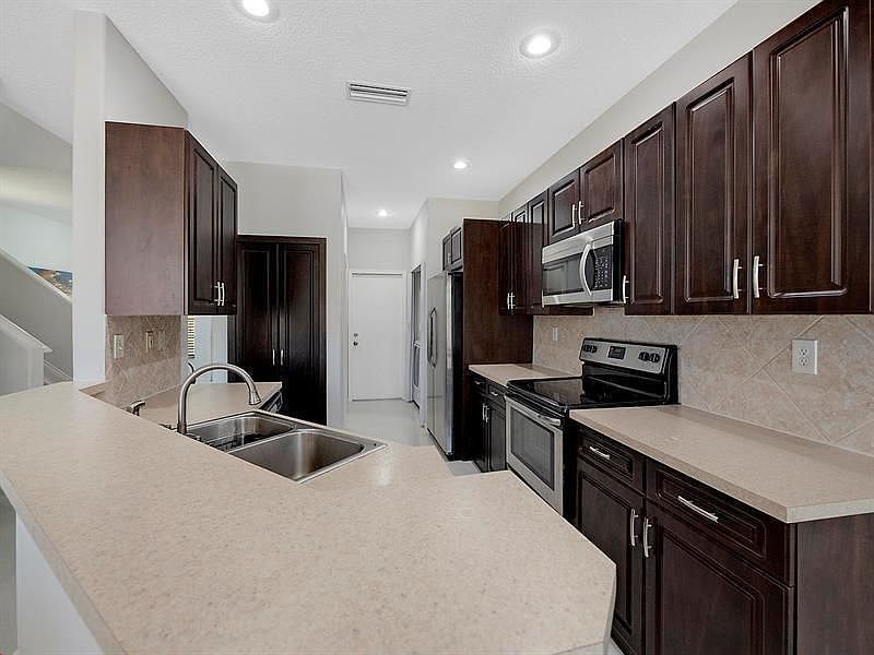 1st image of 6289 Crescent Lake Way
