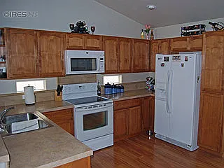 Beautiful 4 bed/3 Bath Ranch Style Home in Boise Village w/ Finished Basement — Photo 3