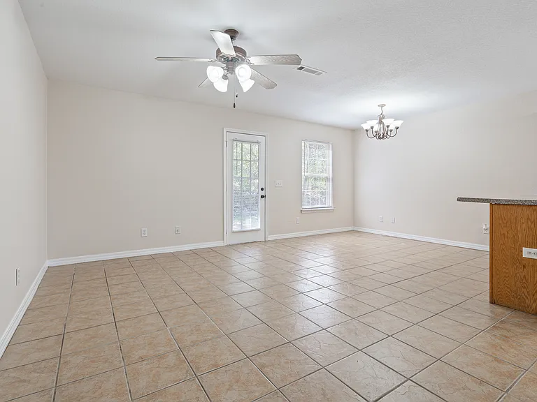 2431 Bowman Dr — Photo 8