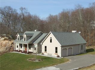 14 Mica Hill Rd, Durham, CT 06422
