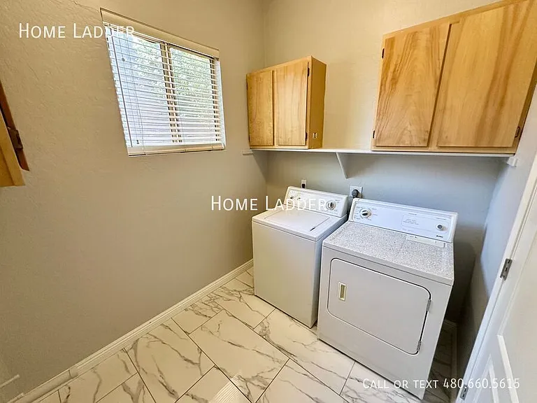 244 W Merrill Ave — Photo 19