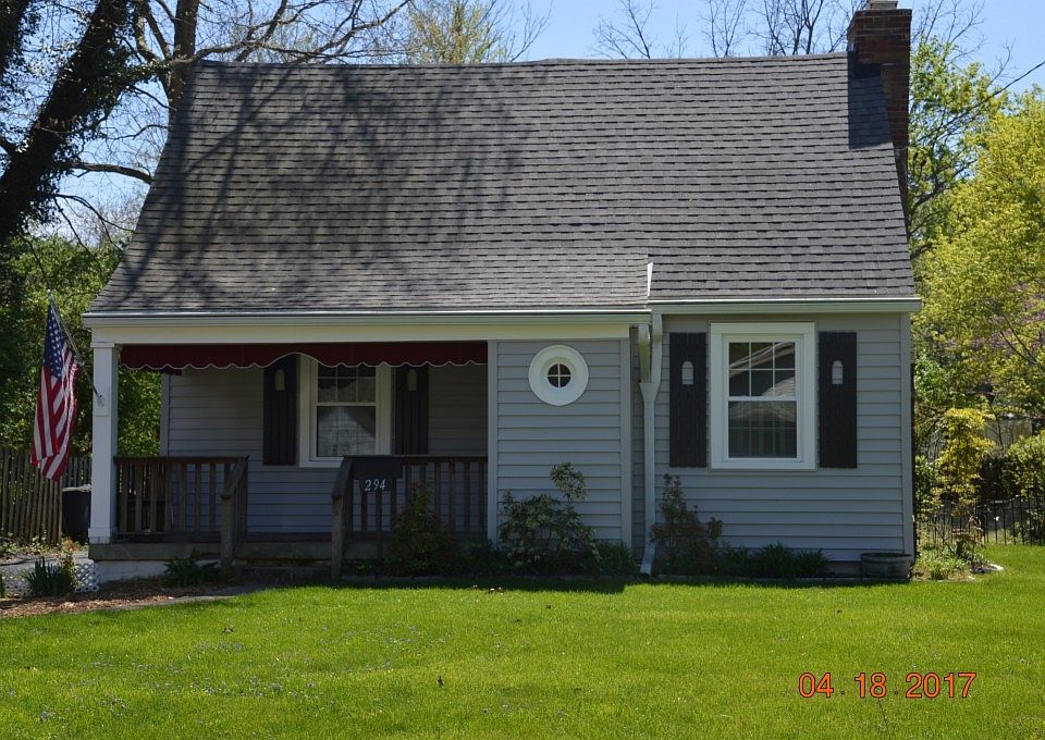 1st image of 294 Park End Dr