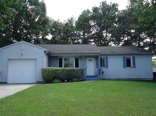 301 Neptune Dr, Manahawkin, NJ 08050
