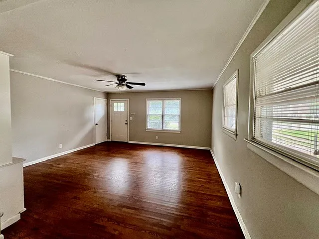 4 bed, 1600 sqft, $1,800 — Photo 3