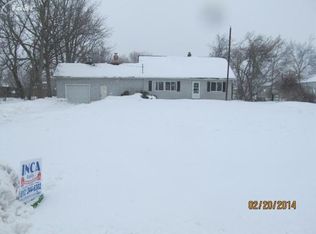 8628 S Durand Rd, Durand, MI 48429