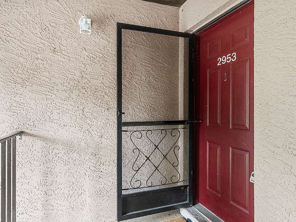 5th image of 2953 SW 32nd Ave