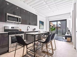 1258 W Jackson Blvd #403, Chicago, IL 60607