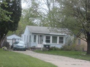 21022 Pinecrest St, Taylor, MI 48180