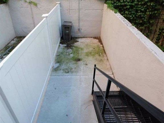 4th image of 608 W 148th St