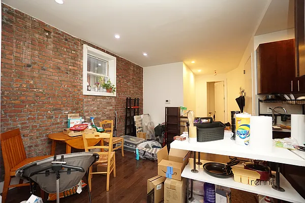 Rented by Rennit Inc. | media 3