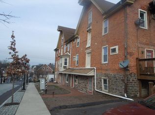 31 N Main St APT 12, Souderton, PA 18964
